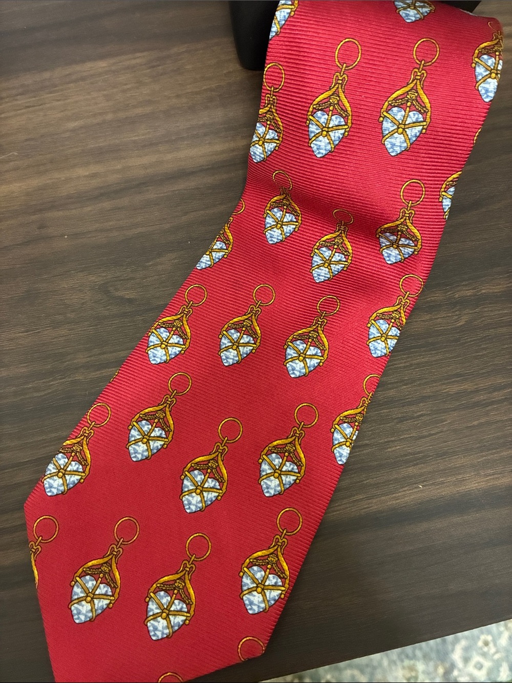 RARE! CHANEL Vintage 1990s Heart Pendant Tie 100% Silk